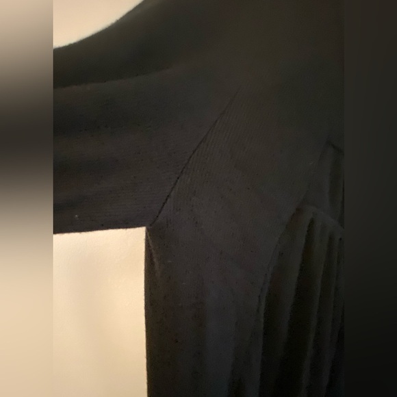 Free People We The Free Black Long Sleeve Black Top Women's Sz Medium - Picture 4 of 12